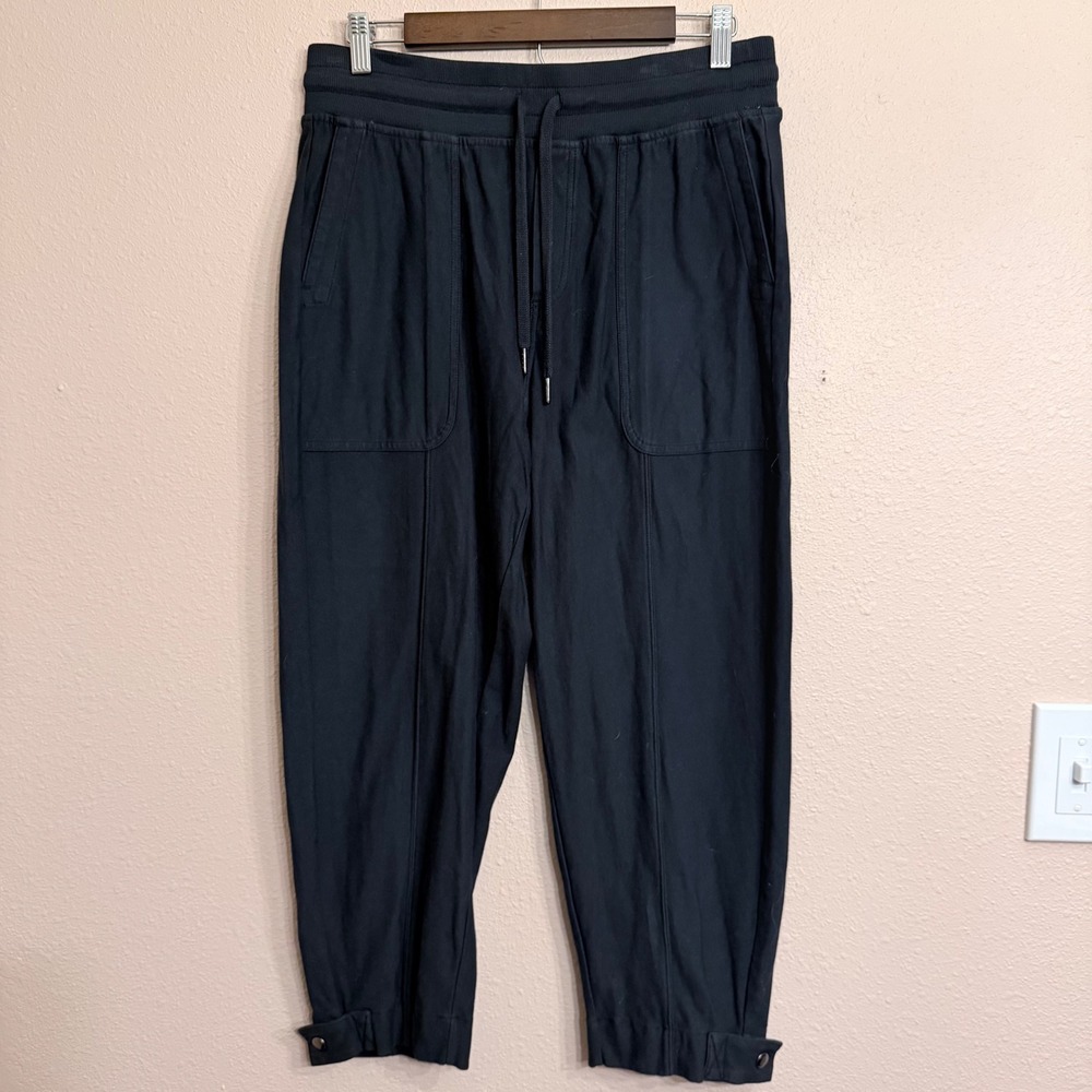 Athleta Farallon Weekender Pant Black Jogger Crop Snap Cuff Womens Medium
